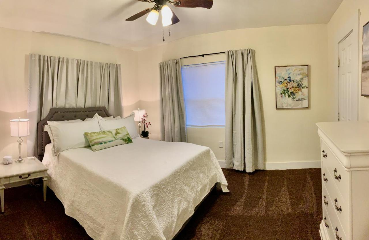 The Flats On Florida St - Super Comfy 2-Bedroom Apartments モービル エクステリア 写真